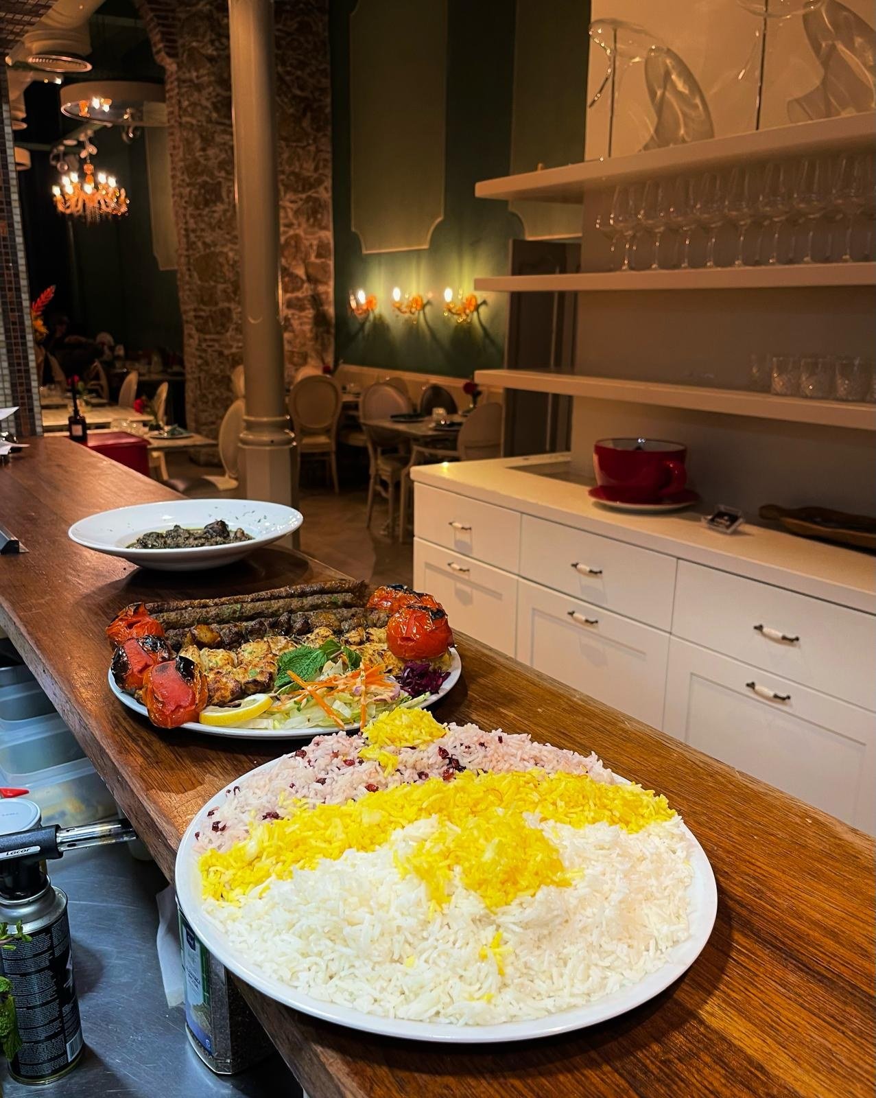 Kebab persa y pizza italiana en Doña Restaurant